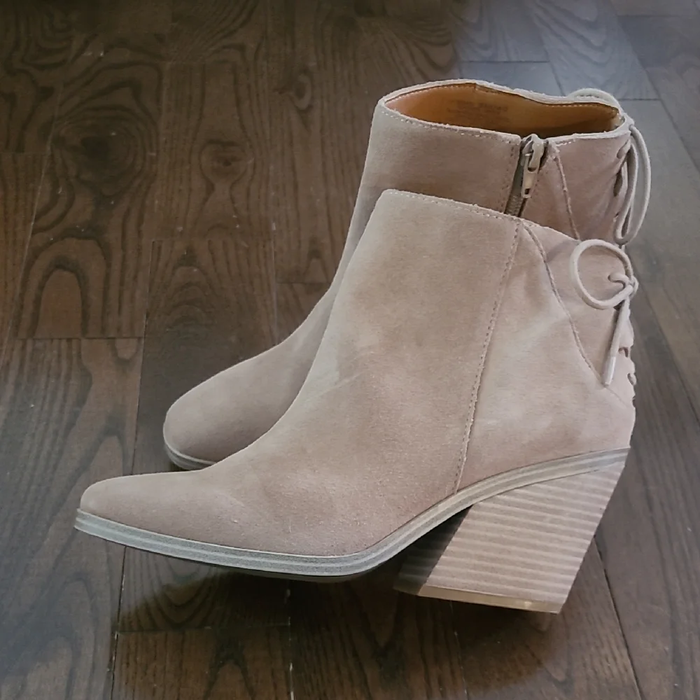 New Lucky Brand womens Mikasi Lace-up Bootie Ankle Boot Suede Size 9 - Picture 7 of 12